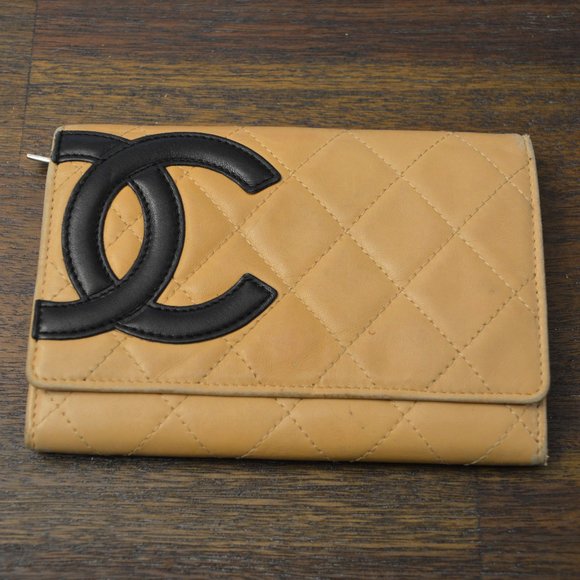Chanel Beige and Black Cambon Flap Card Holder - Picture 1 of 16